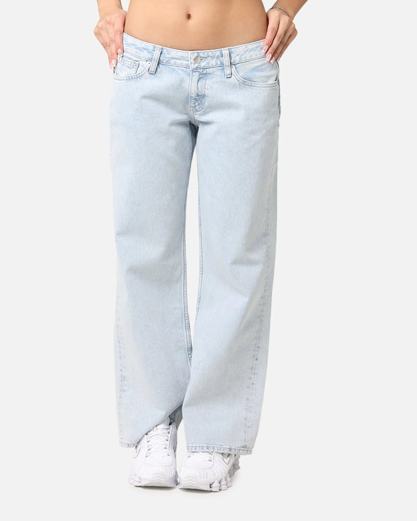 Calvin Klein Women's Extreme Low Rise Baggy Jeans Denim Light Blue