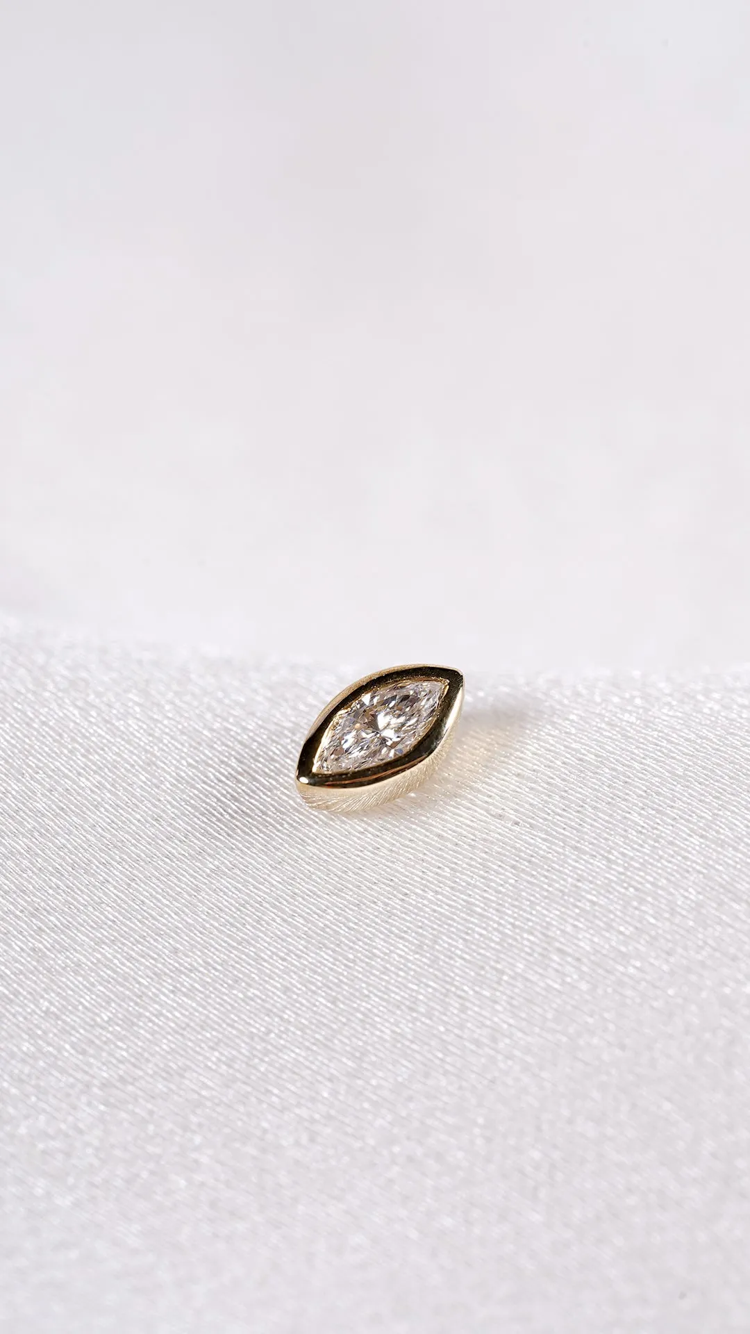 Dixie Stud 9K Yellow Gold